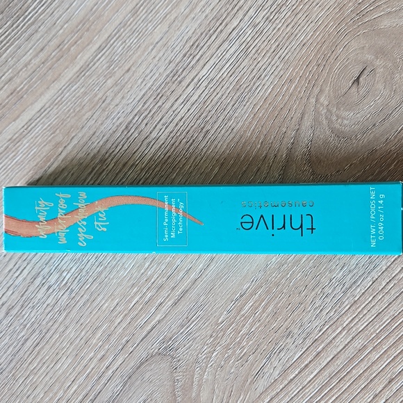 Thrive Causemetics Infinity Waterproof Eyeshadow Stick in Dr. Q - Picture 1 of 3